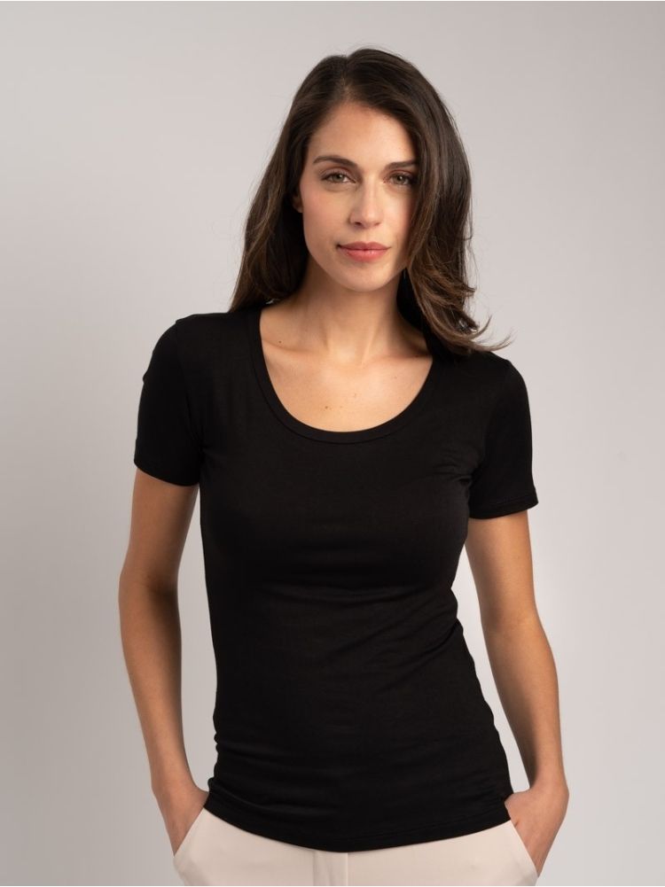 T-shirt donna girocollo, aderente a maniche corte