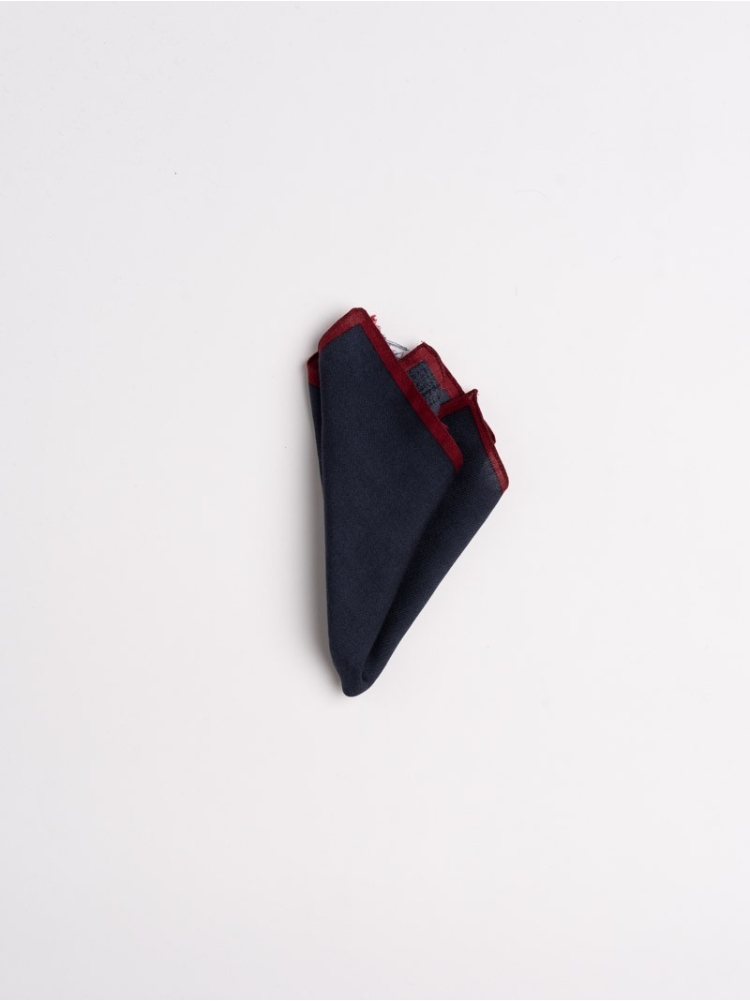 Bolso de mano de lana melange lisa con borde en contraste