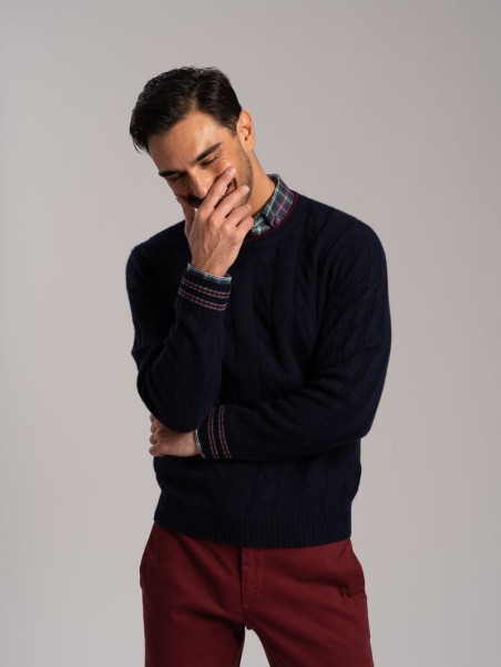 Jersey de cuello redondo para hombre con cuello y puños en contraste