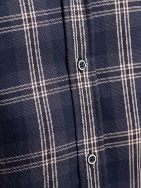 Camisa madrás bicolor de hombre en tejido de sarga cuello semifrancés
