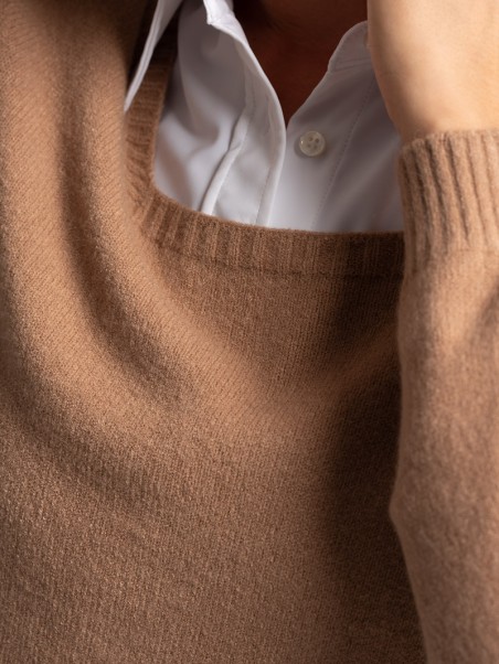 Maglia donna corta scollo squadrato in filato di viscosa