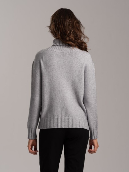 Jersey de cuello alto de viscosa para mujer con trenzas incrustadas