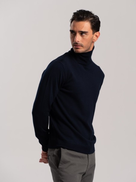 Jersey liso de cuello alto para hombre en lana merina