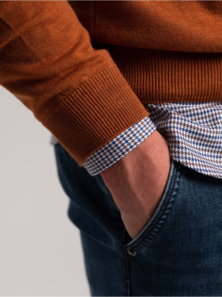 Jersey de cuello en V de lana merina para hombre