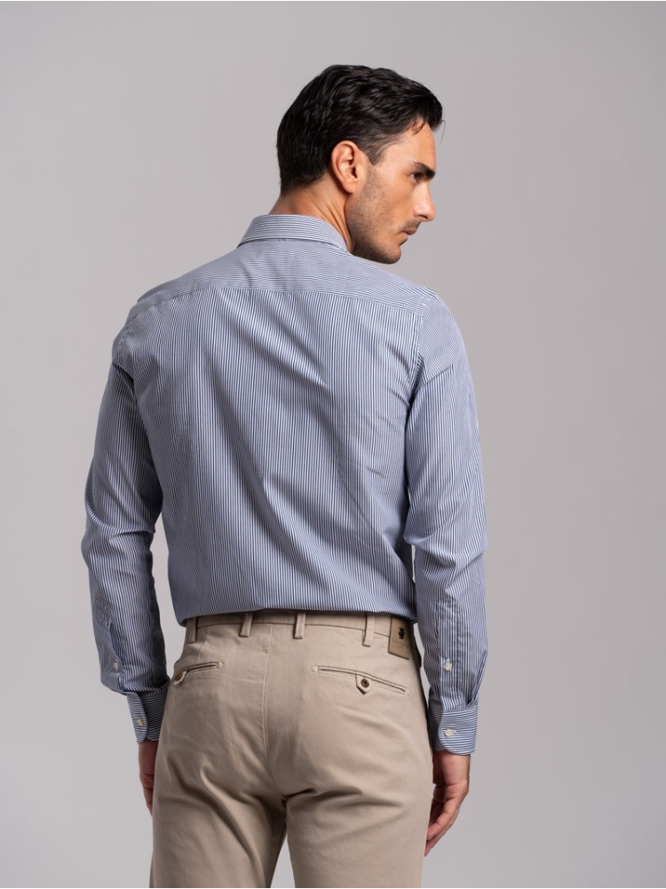 Camisa de rayas para hombre en tejido popelín Cuello abotonado