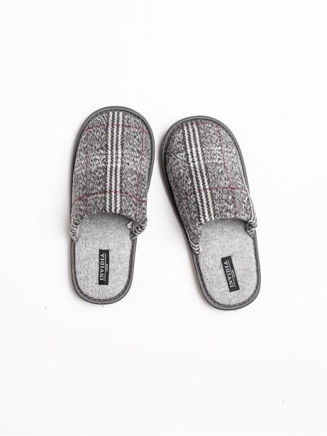 Zapatillas diseño madrás