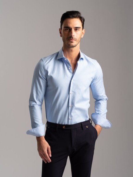 Camicia uomo in tessuto twill micro spina pesce collo semi francese