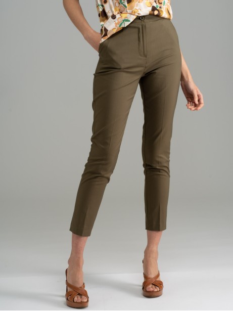 Pantalones pitillo de mujer verde militar 2