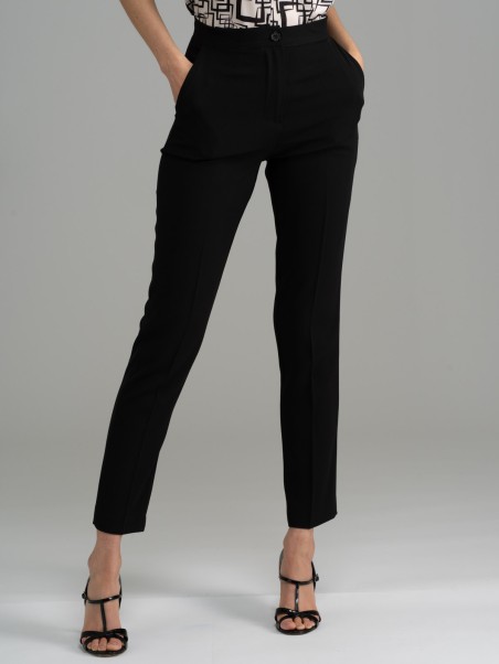 Pantalón cadi negro de mujer