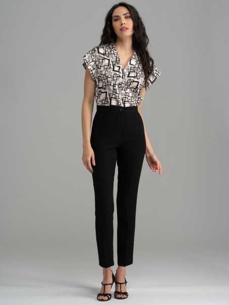 Pantalón cadi negro de mujer