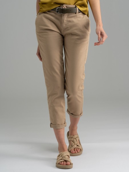 Pantalón chino de mujer de algodón elástico color arena