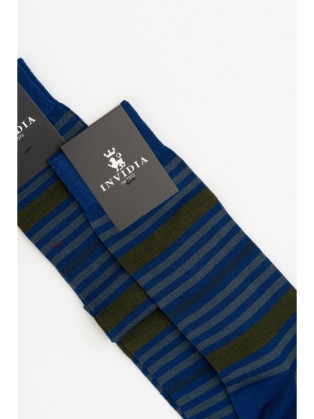 Calcetines de hombre a rayas azules y verdes