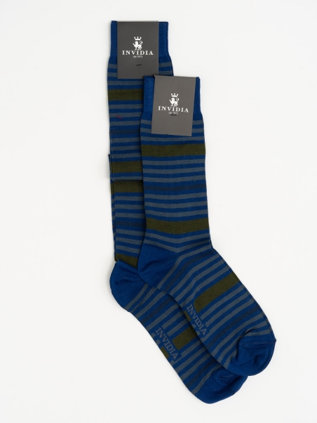 Calcetines de hombre a rayas azules y verdes