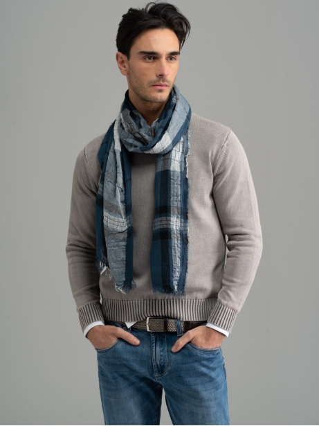 Bufanda monocromática de hombre con estampado de madrás