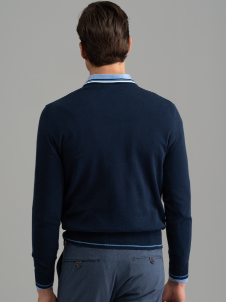 Jersey de hombre con cuello de pico y contrastes