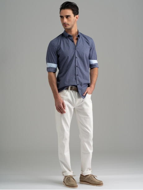 Camisa de microdiseño para hombre con cuello abotonado 2