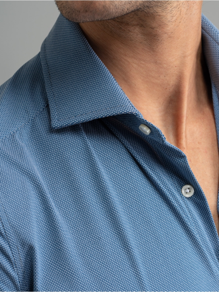 Camisa hombre TECNO azul claro cuello semifrancés