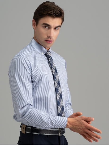 Camisa de rayas de oficina para hombre cuello abotonado azul
