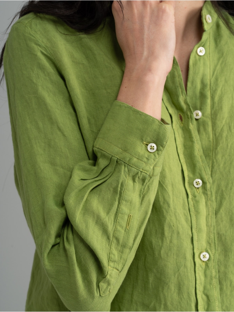 Camisa de lino teñida para mujer