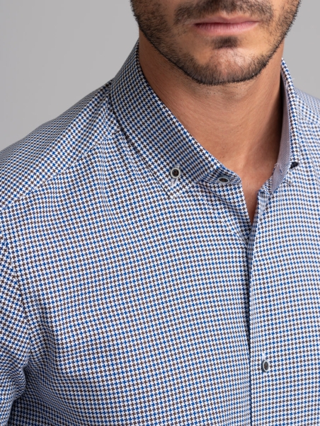Camisa de hombre con estampado de pata de gallo y cuello abotonado