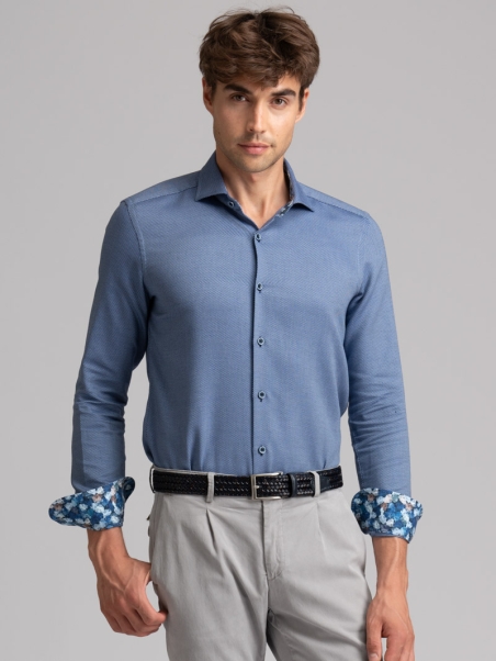 Camisa de hombre azul fuerza aérea con cuello semifrancés reforzado