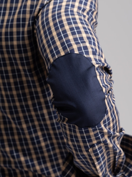 Camisa de cuadros escoceses para hombre con parches en el cuello abotonado