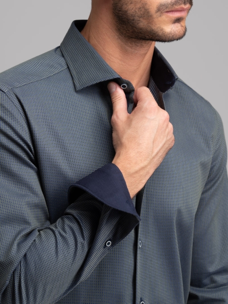 Camisa de lunares azul y verde cuello semifrancés para hombre