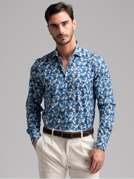 Camisa de hombre con cuello semifrancés estampado de hojas