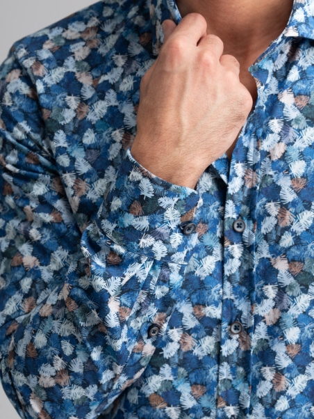 Camisa de hombre con cuello semifrancés estampado de hojas
