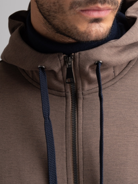 Felpa uomo full zip con cappuccio e balza a nido d’ape