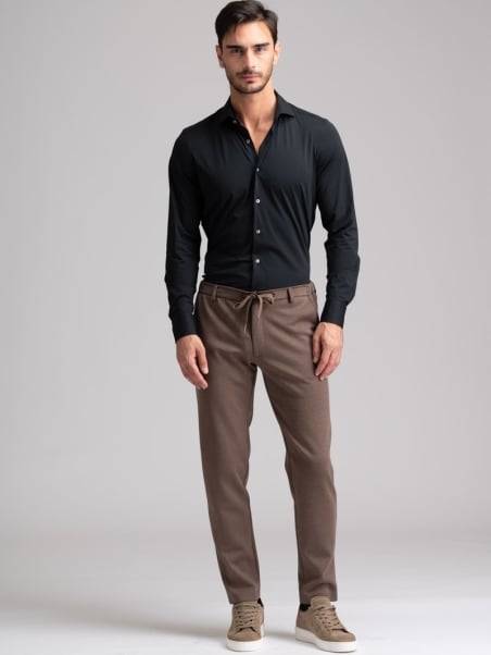 Pantalón chino de hombre en tejido Scuba con banda elástica