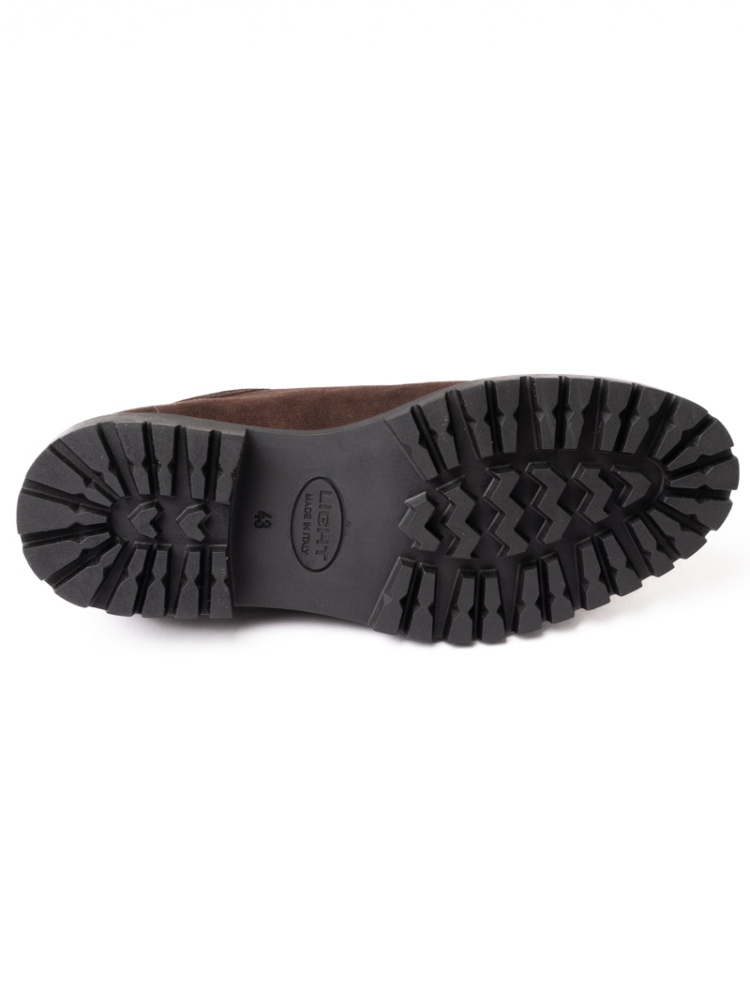 Zapato de caballero con cordones de ante liso