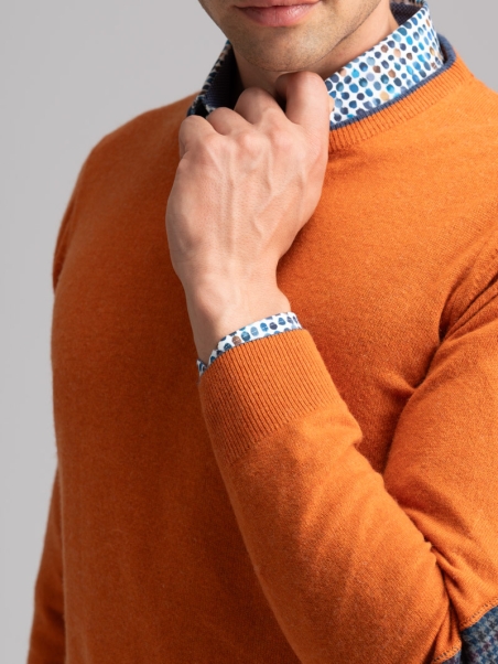 Jersey de cuello redondo para hombre con ribetes, parches y bisel