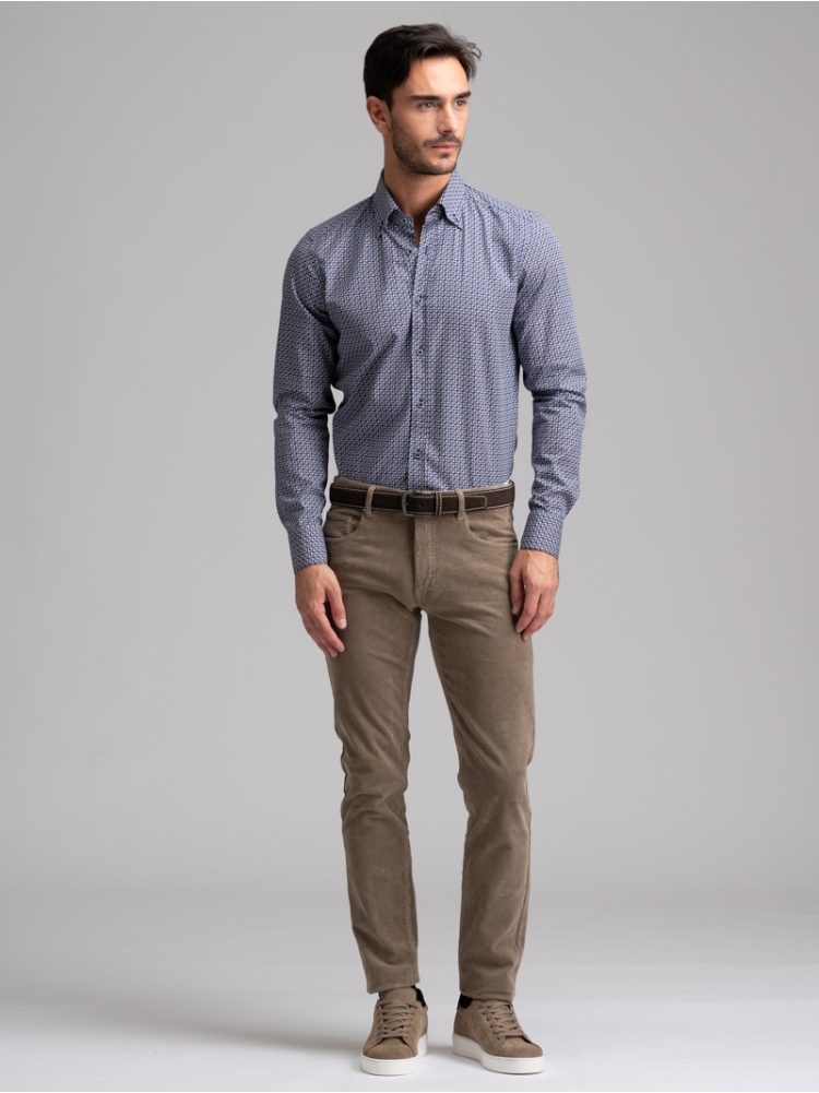 Camisa de hombre con estampado geométrico cuello abotonado azul