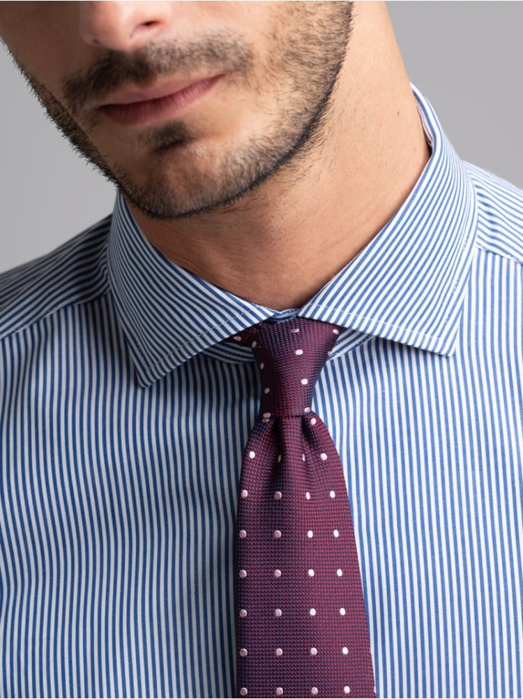 Camisa abotonada de hombre con cuello semifrancés