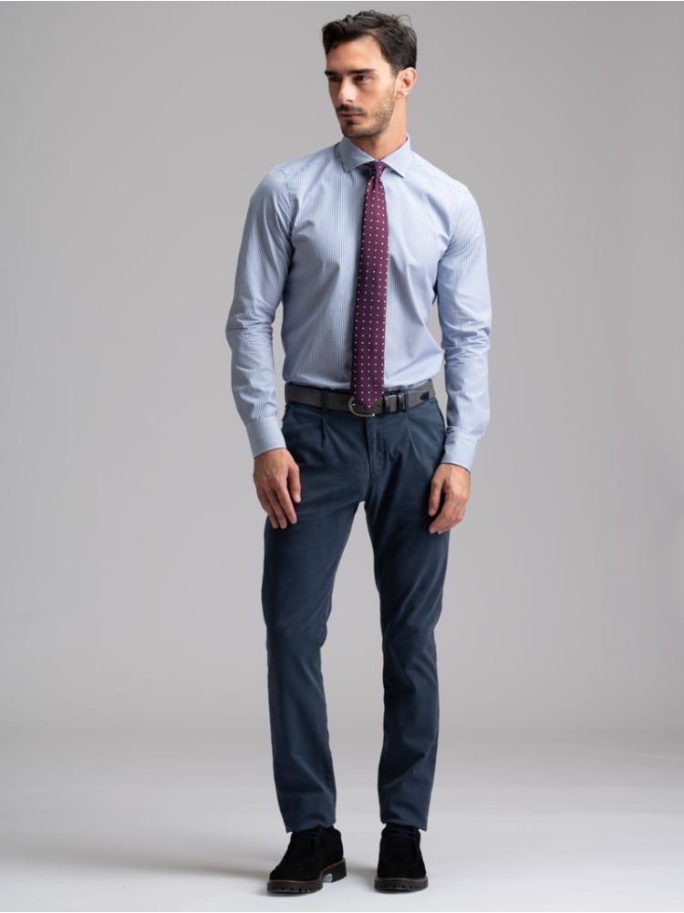 Camisa abotonada de hombre con cuello semifrancés