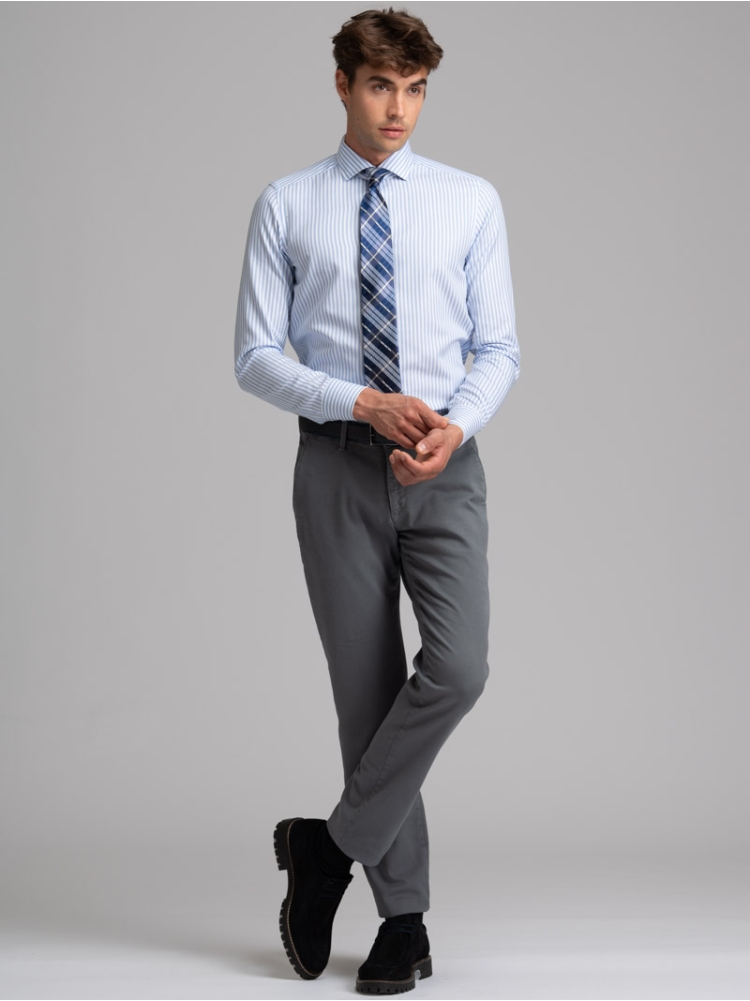Camisa de rayas para hombre de cuello semifrancés