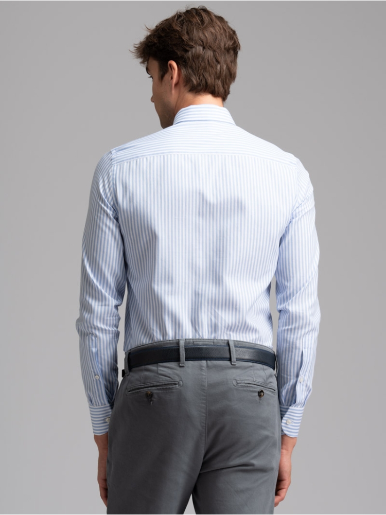 Camisa de rayas para hombre de cuello semifrancés