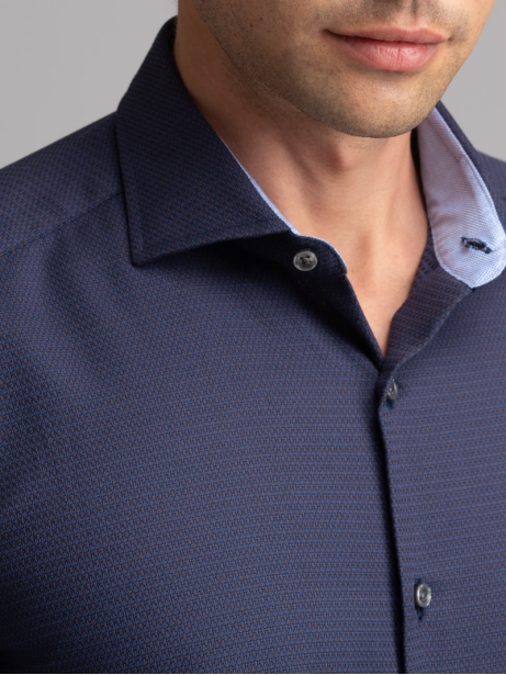 Camisa regular azul y marrón oscuro de cuello semifrancés para hombre 2
