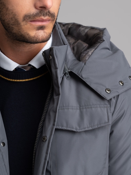 Giubbino uomo stile field jacket con cappuccio