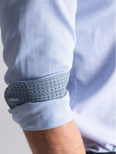 Camisa de hombre azul claro microblindada cuello semifrancés