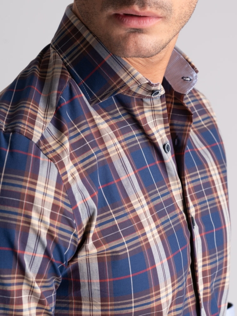 Camisa de hombre azul y... 2