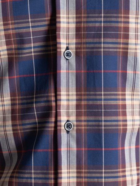 Camisa de hombre azul y arena madrás cuello semifrancés