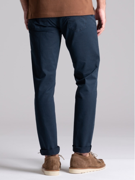 Pantalón de cinco bolsillos para hombre en algodón tricotina viejo