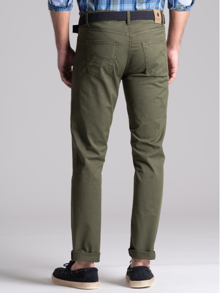 Pantalón de cinco bolsillos para hombre en algodón tricotina viejo
