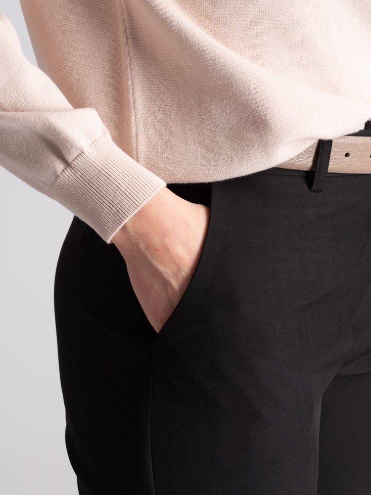 Pantalón pitillo negro de mujer en tejido bistretch
