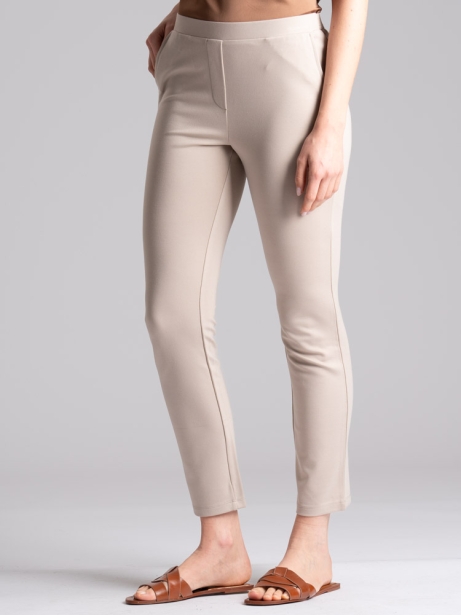 Pantalones ajustados de mujer en Punto Milano 2