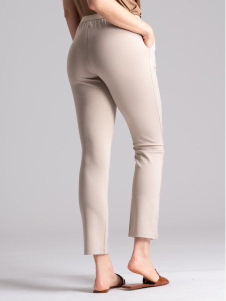 Pantalones ajustados de mujer en Punto Milano