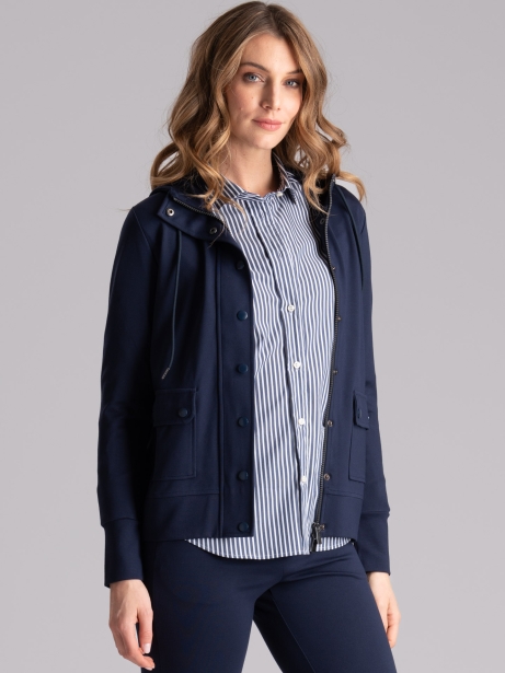 Chaqueta azul con capucha... 2