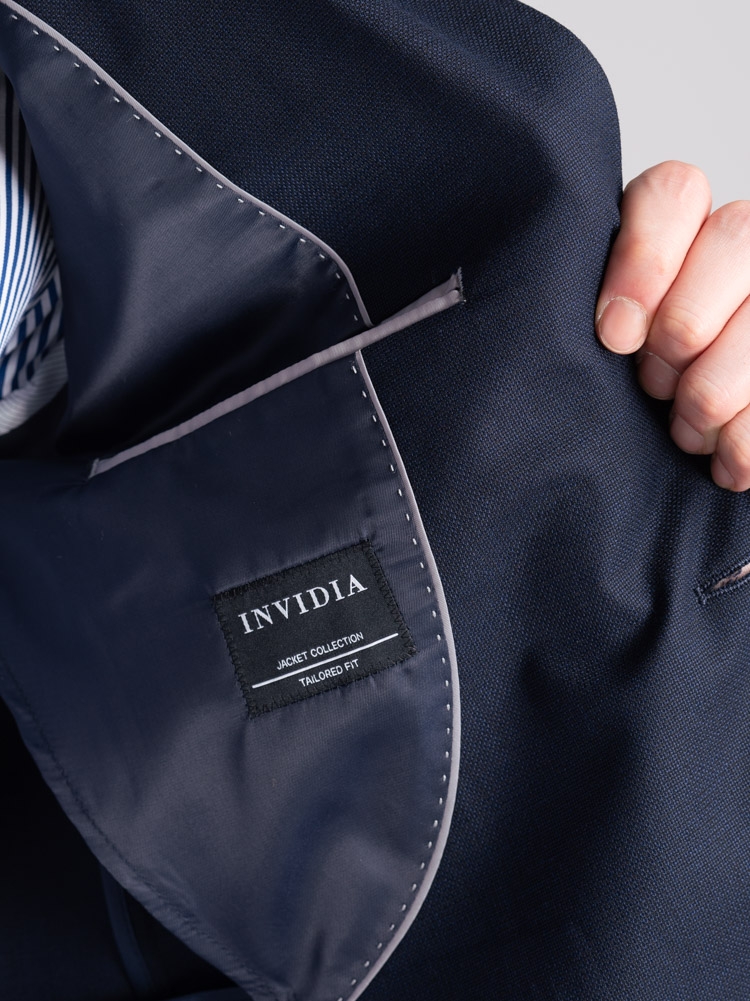 Traje de hombre en tejido azul de lana fría